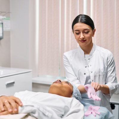 Navigeer met gemak door de wereldgezondheid: Health4Travel’s diensten voor internationale reisklinieken